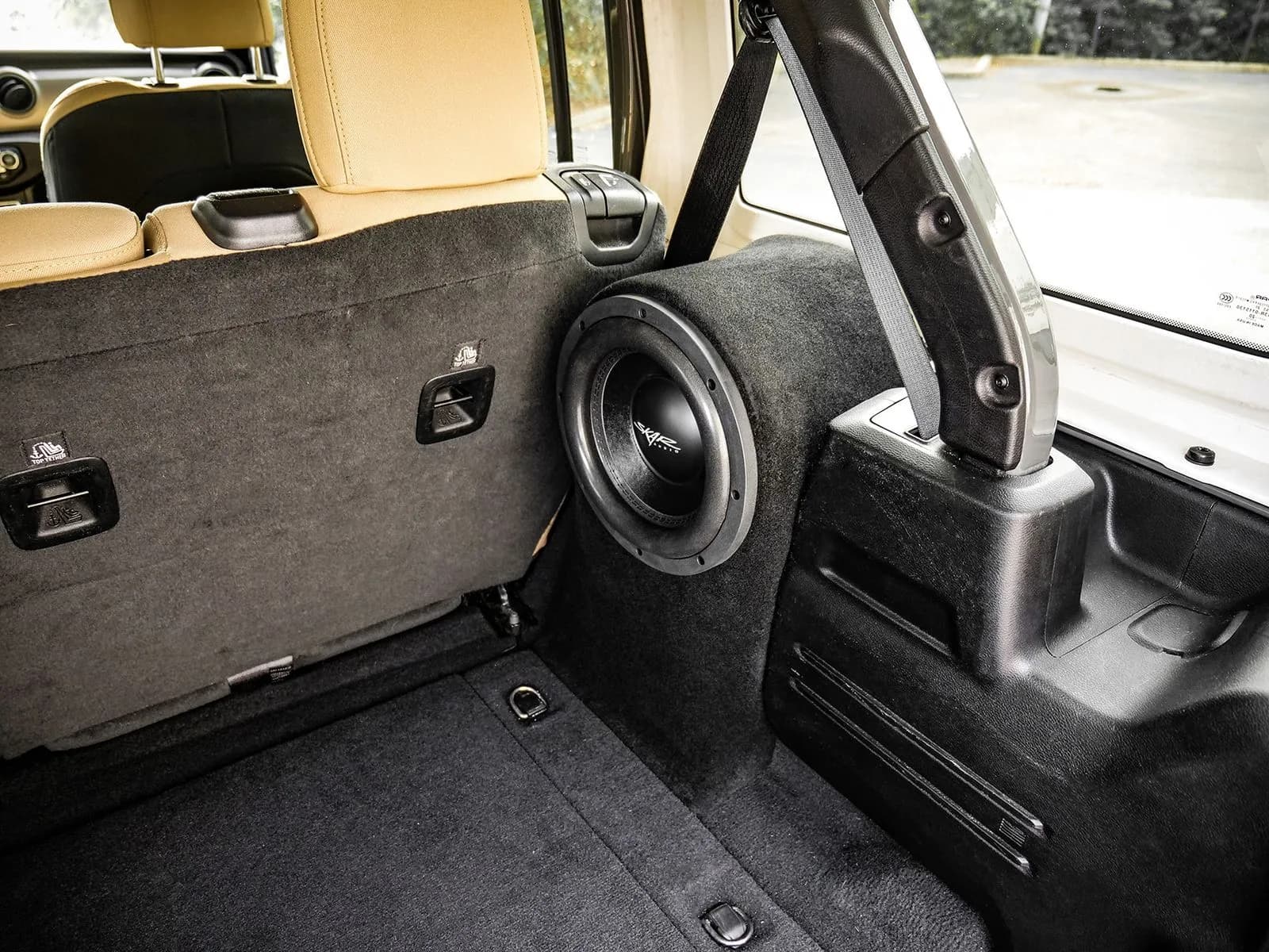 Featured Product Photo 9 for Single 10" 800W Max Power Loaded Subwoofer Enclosure Compatible with 2018-2025 Jeep Wrangler JL 4-Door Vehicles (Passenger Side)
