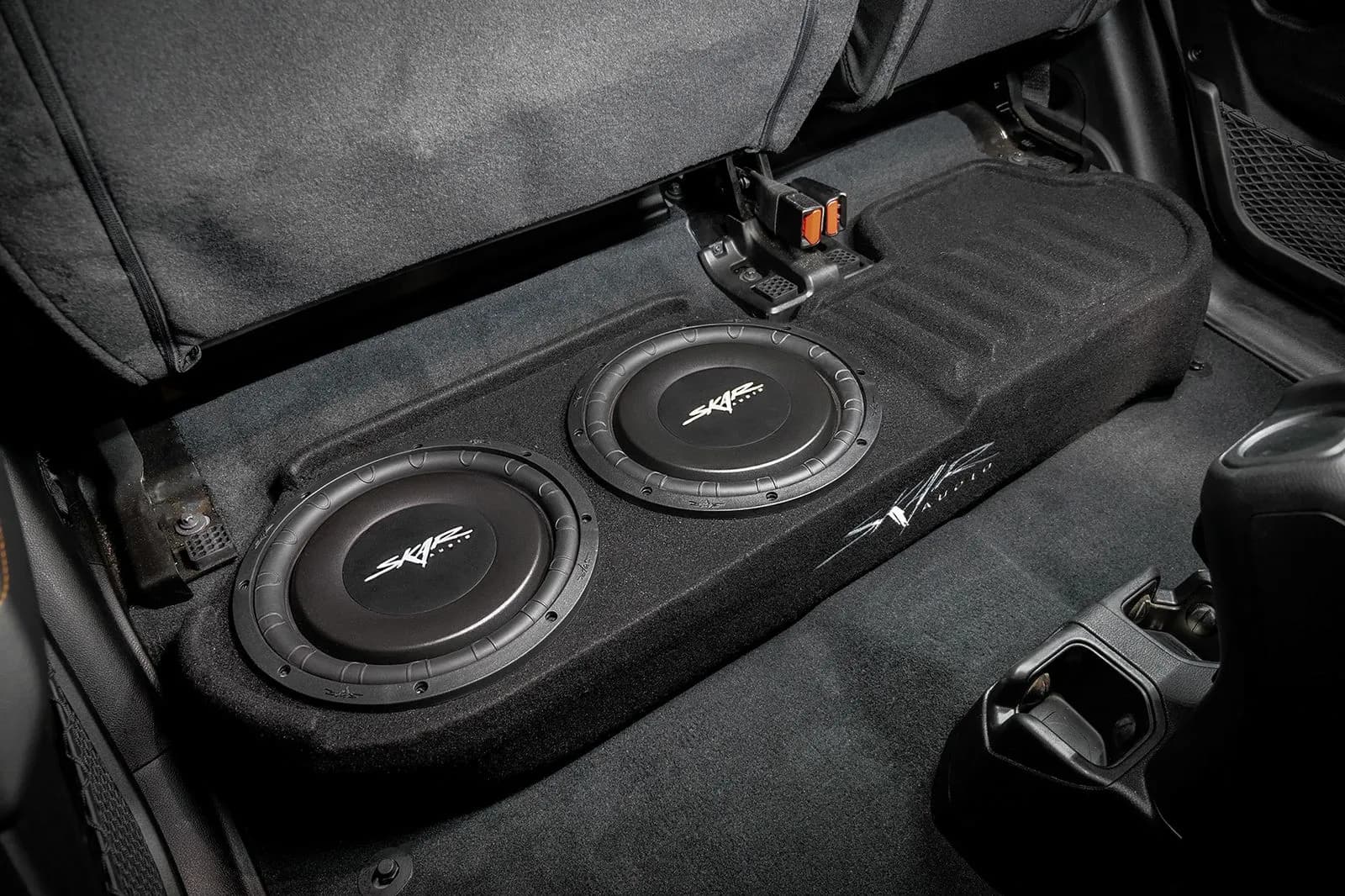 Featured Product Photo 10 for Dual 12" 2,000W Max Power Loaded Ported Subwoofer Enclosure Compatible with 2019-2025 Jeep Gladiator Trucks